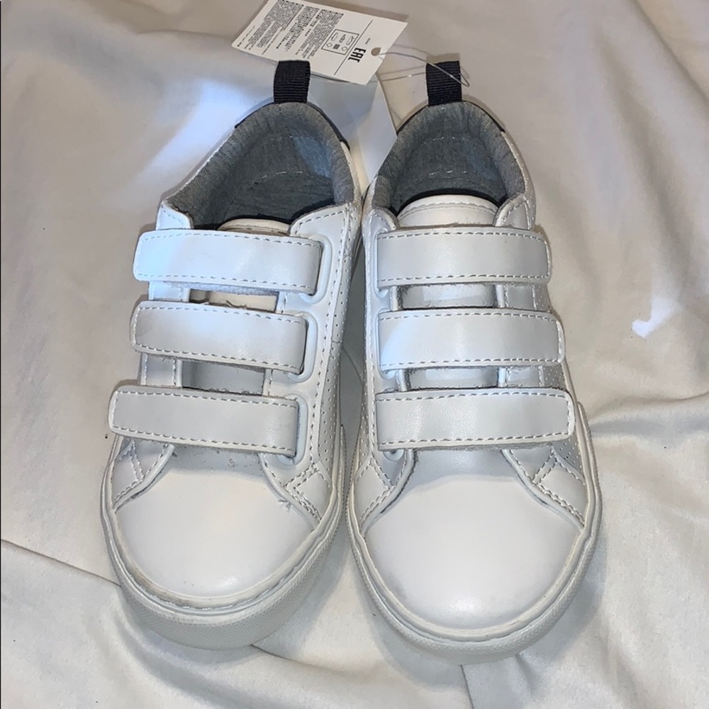 Gap shoes. Kids 11